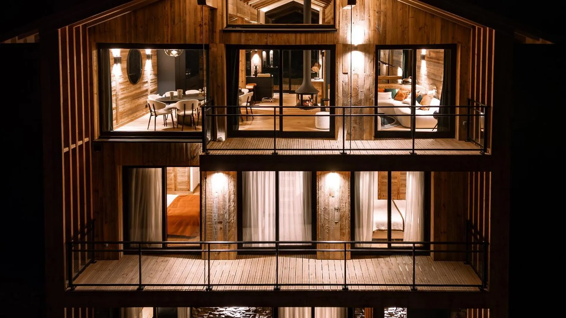 Chalet De Luxe A La Plagne Avec Spa, Acces Direct Aux Pistes - Fr-1-755-23